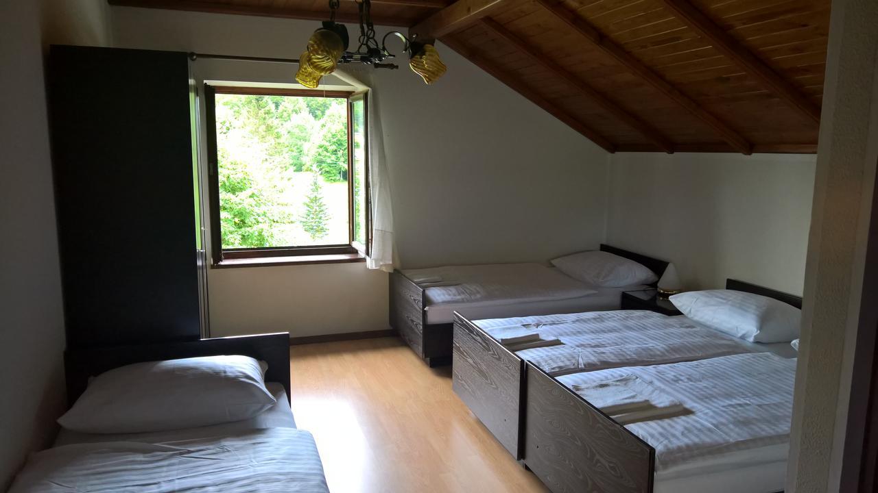 Gostilna Lokve Bed & Breakfast Ngoại thất bức ảnh